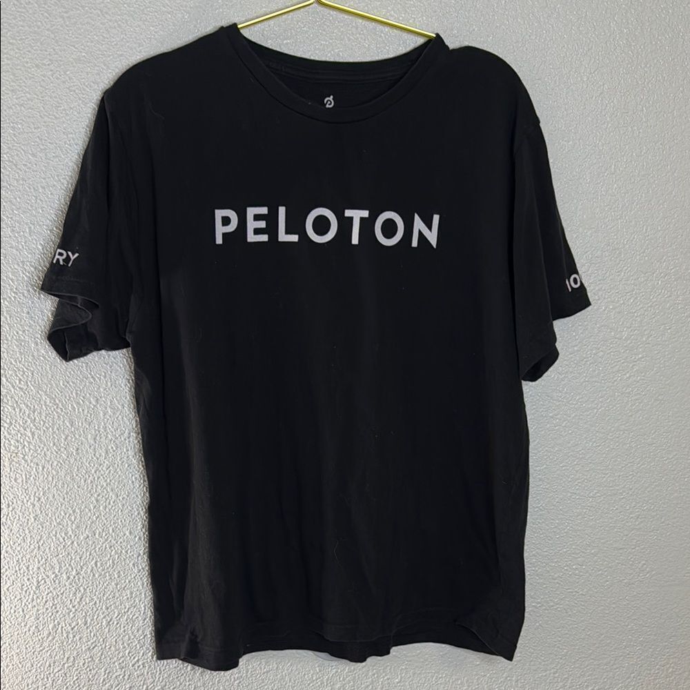 Peloton Black Men's T-Shirt- Size large